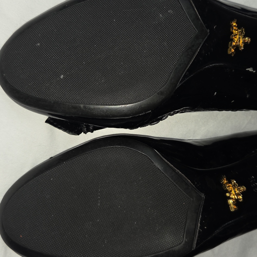 PRADA Black Patent Leather Kitten Heels with Bow 38 1/2 - Picture 7 of 12
